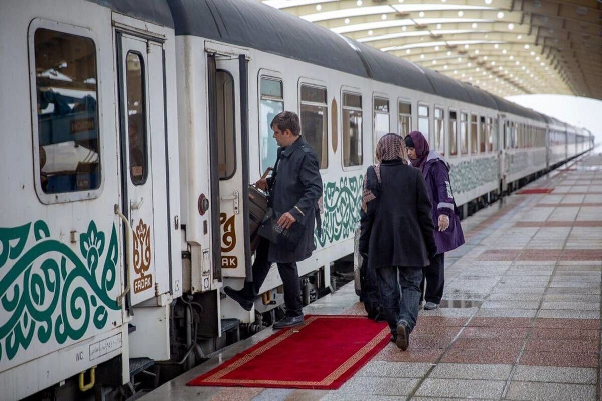 پیش‌فروش بلیت قطار‌های مسافری ماه مهر آغاز شد
